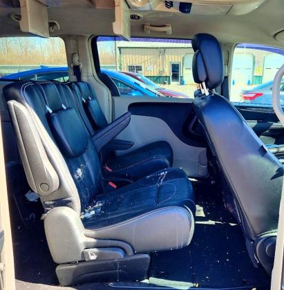 2015 Chrysler Town & Country მანქანა იყიდება აუქციონზე, vin: 2C4RC1BG4FR538844, აუქციონის ნომერი: 46096986