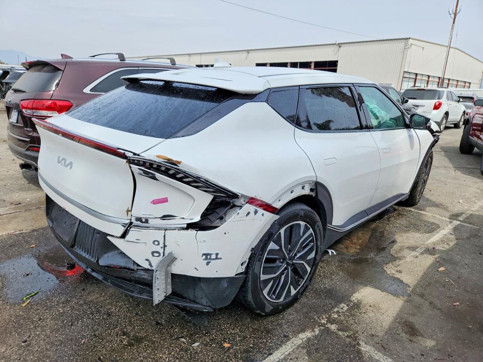 Продаж на аукціоні авто 2024 Kia Ev6, vin: KNDC34LB4R5215535, номер лоту: 46590656