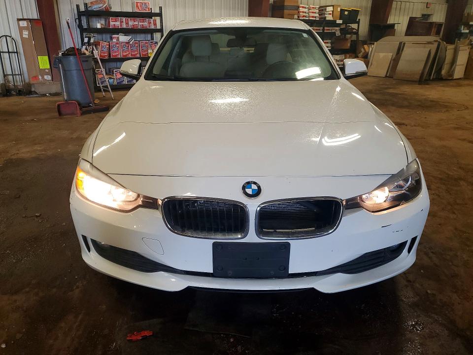 Продаж на аукціоні авто 2013 Bmw 320, vin: WBA3C3C5XDF982049, номер лоту: 42066716