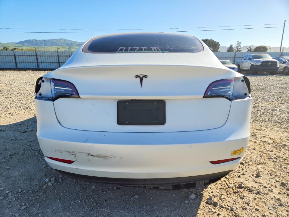 45658766 :رقم المزاد ، 5YJ3E1EB2MF097188 vin ، 2021 Tesla Model 3 مزاد بيع