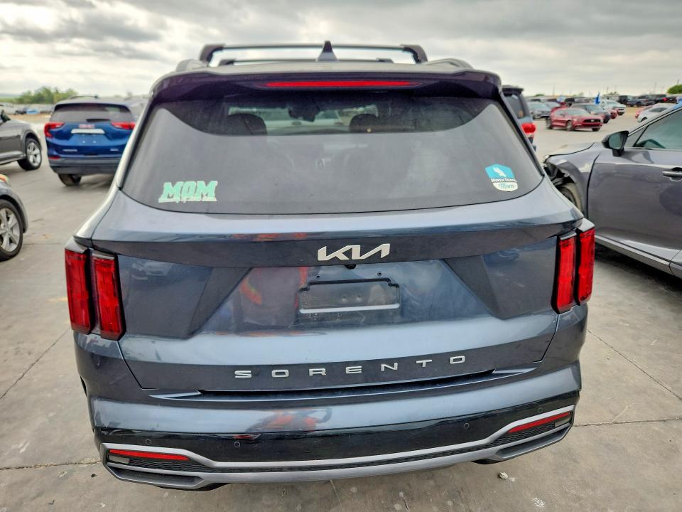2022 Kia Sorento მანქანა იყიდება აუქციონზე, vin: 5XYRK4LF2NG130131, აუქციონის ნომერი: 47816586