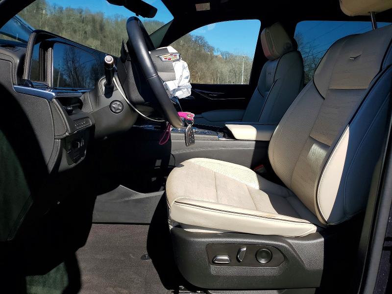 45582896 :رقم المزاد ، 1GYS4NKLXNR122931 vin ، 2022 Cadillac Escalade مزاد بيع