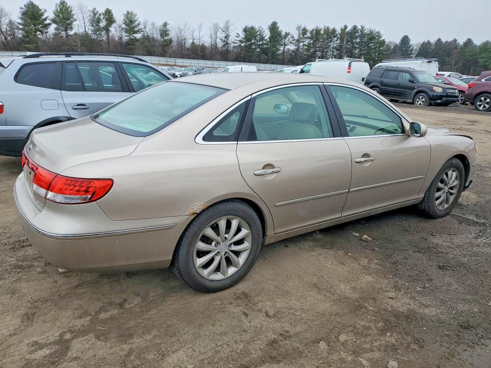 2006 Hyundai Azera მანქანა იყიდება აუქციონზე, vin: KMHFC46F76A034939, აუქციონის ნომერი: 79261195