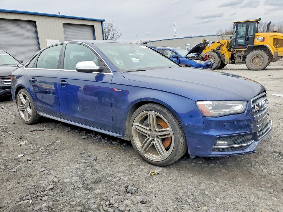 Продажа на аукционе авто 2014 Audi S4, vin: WAUDGAFL7EA097345, номер лота: 77274005