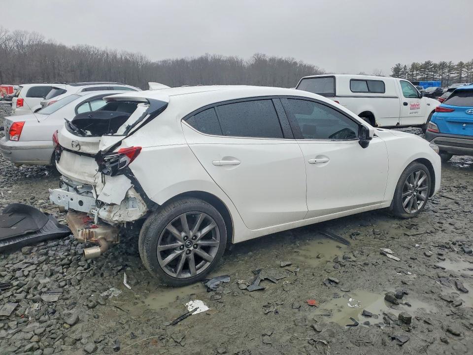 Продаж на аукціоні авто 2018 Mazda 3, vin: 3MZBN1M31JM257068, номер лоту: 79651305