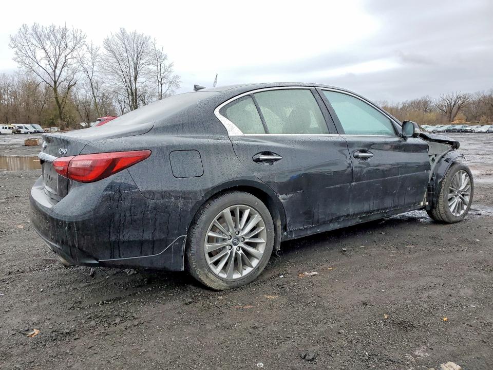 45954386 :رقم المزاد ، JN1EV7AR7JM439738 vin ، 2018 Infiniti Q50 مزاد بيع
