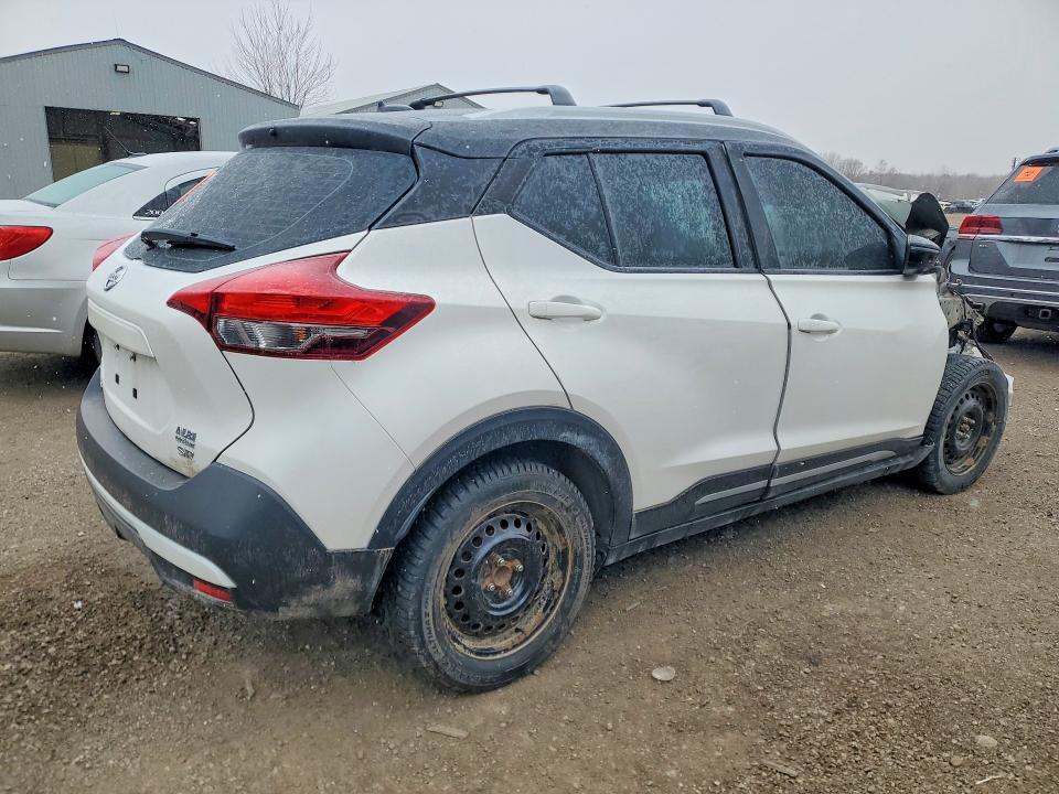 Продажа на аукционе авто 2019 Nissan Kicks, vin: 3N1CP5CUXKL543272, номер лота: 41996776