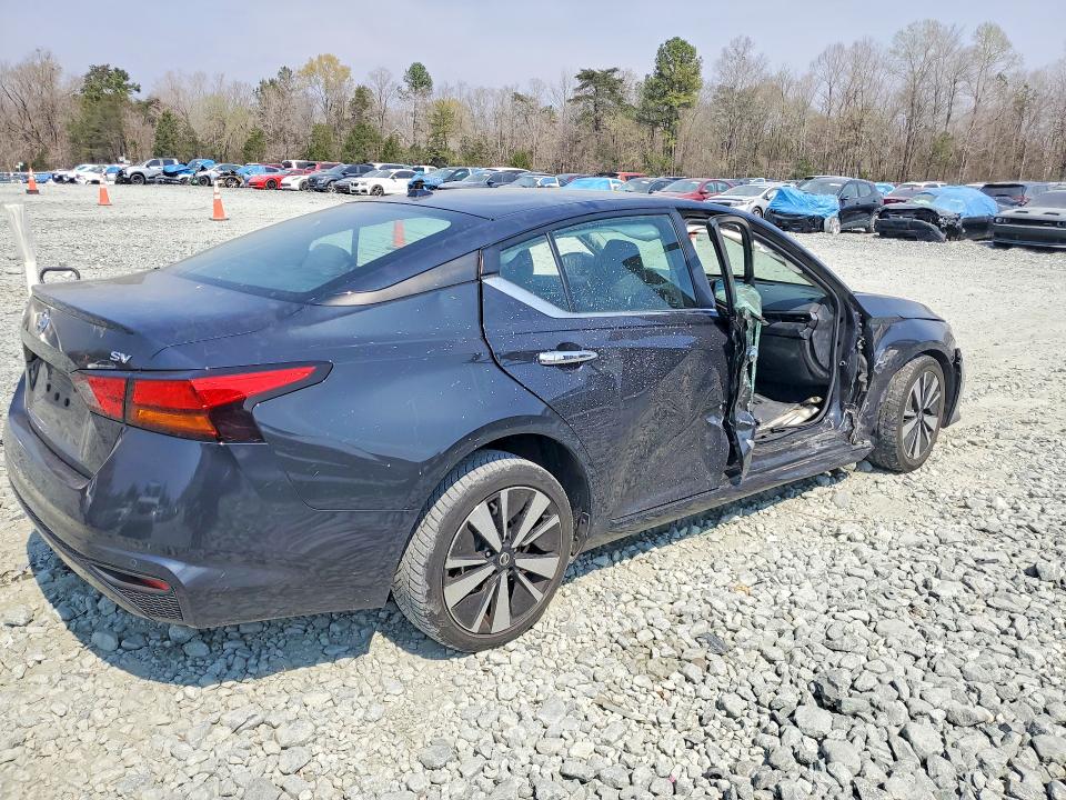 47766776 :رقم المزاد ، 1N4BL4DV1NN308016 vin ، 2022 Nissan Altima مزاد بيع