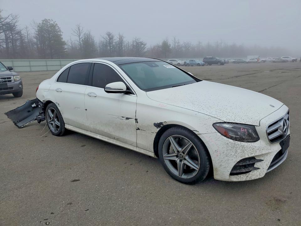 Продажа на аукционе авто 2018 Mercedes-benz E, vin: WDDZF4KB1JA301602, номер лота: 45573316