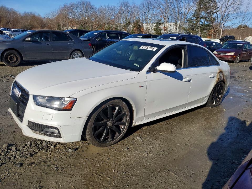 41752846 :رقم المزاد ، WAUFFAFL4EN027368 vin ، 2014 Audi A4 مزاد بيع