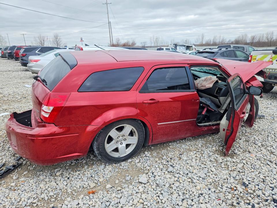 47730886 :رقم المزاد ، 2D4FV47V26H428180 vin ، 2006 Dodge Magnum مزاد بيع
