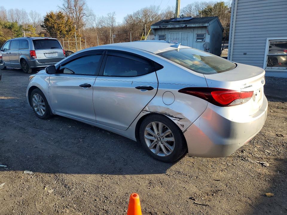 Продажа на аукционе авто 2015 Hyundai Elantra, vin: KMHDH4AE3FU261938, номер лота: 45454396