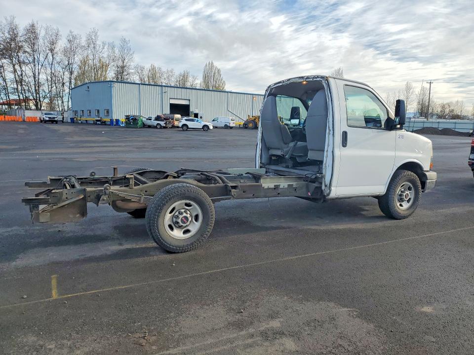 48141906 :رقم المزاد ، 1GD072CG7F1115337 vin ، 2015 Gmc Savana مزاد بيع