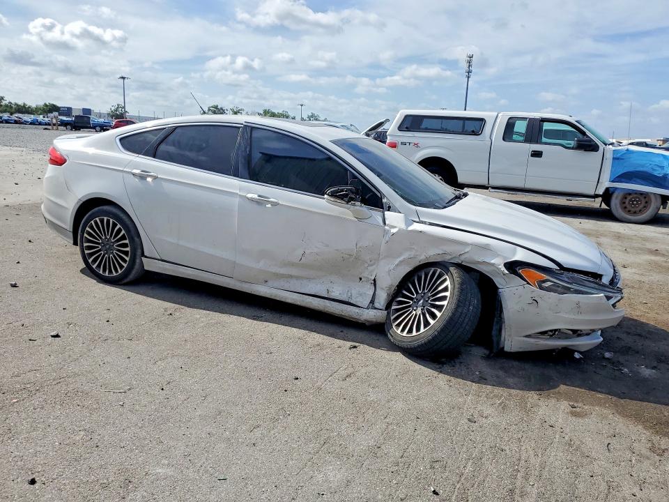 48129036 :رقم المزاد ، 3FA6P0D9XJR188239 vin ، 2018 Ford Fusion مزاد بيع
