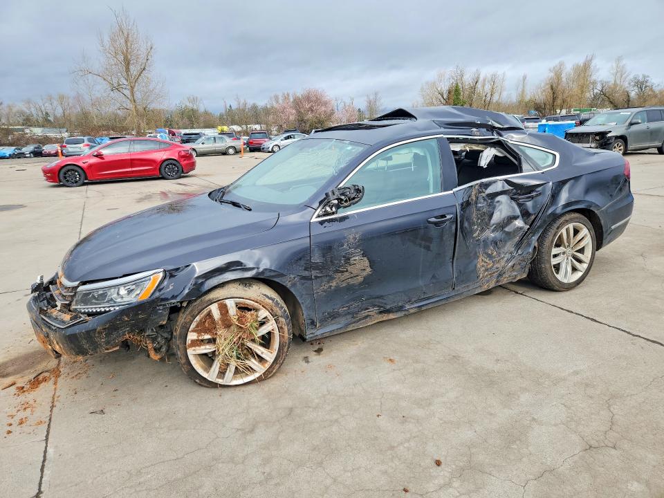 45984006 :رقم المزاد ، 1VWBA7A35JC010320 vin ، 2018 Volkswagen Passat مزاد بيع