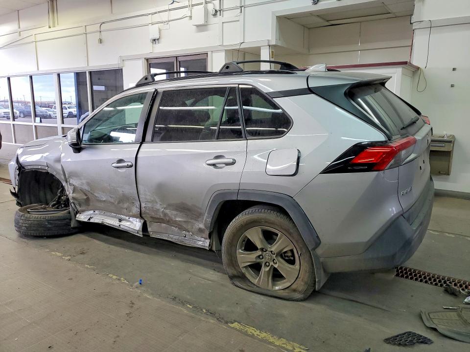 2022 Toyota Rav4 მანქანა იყიდება აუქციონზე, vin: 2T3P1RFV8NC262128, აუქციონის ნომერი: 45542366
