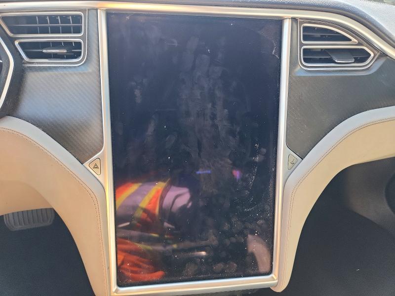 Продажа на аукционе авто 2015 Tesla Model S, vin: 5YJSA1S1XFF080564, номер лота: 46423506