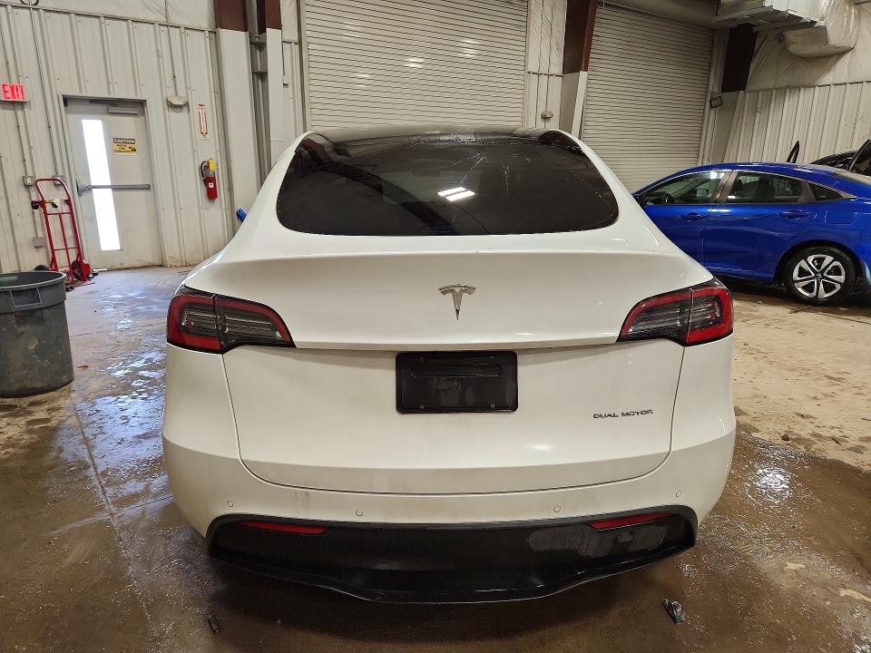 2021 Tesla Model Y მანქანა იყიდება აუქციონზე, vin: 5YJYGAEE3MF136817, აუქციონის ნომერი: 79398715