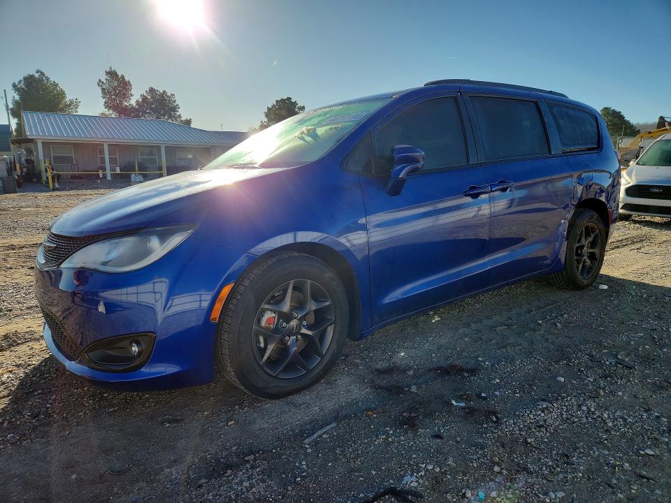 2019 Chrysler Pacifica მანქანა იყიდება აუქციონზე, vin: 2C4RC1BG1KR569723, აუქციონის ნომერი: 45787196