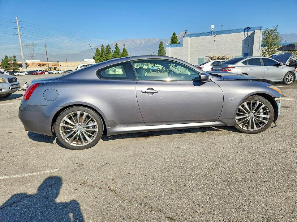 2014 Infiniti Q60 Coupe მანქანა იყიდება აუქციონზე, vin: JN1CV6EK5EM110895, აუქციონის ნომერი: 79788905