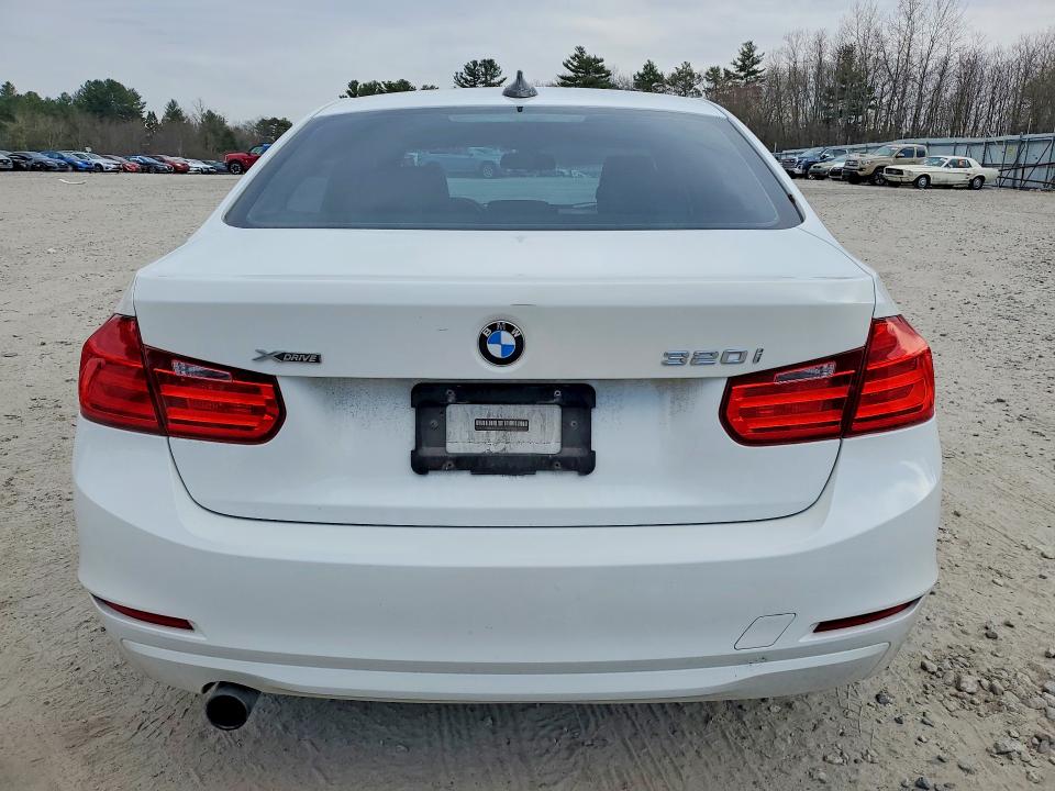 2015 Bmw 320 მანქანა იყიდება აუქციონზე, vin: WBA3C3G54FNS76035, აუქციონის ნომერი: 47578876