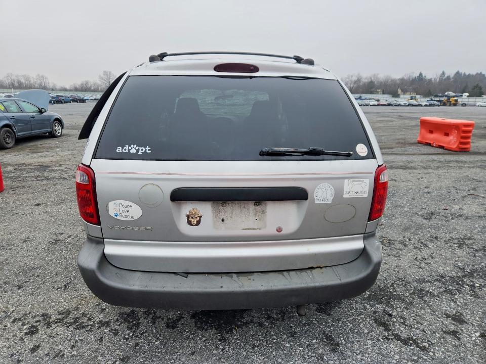 79815465 :رقم المزاد ، 1C4GJ25381B241563 vin ، 2001 Chrysler Voyager مزاد بيع
