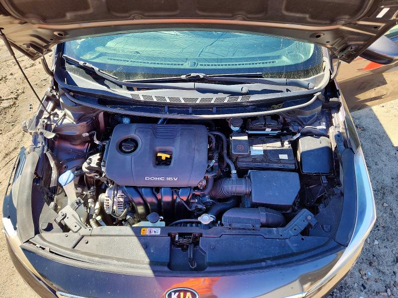79420685 :رقم المزاد ، 3KPFL4A75JE205682 vin ، 2018 Kia Forte مزاد بيع