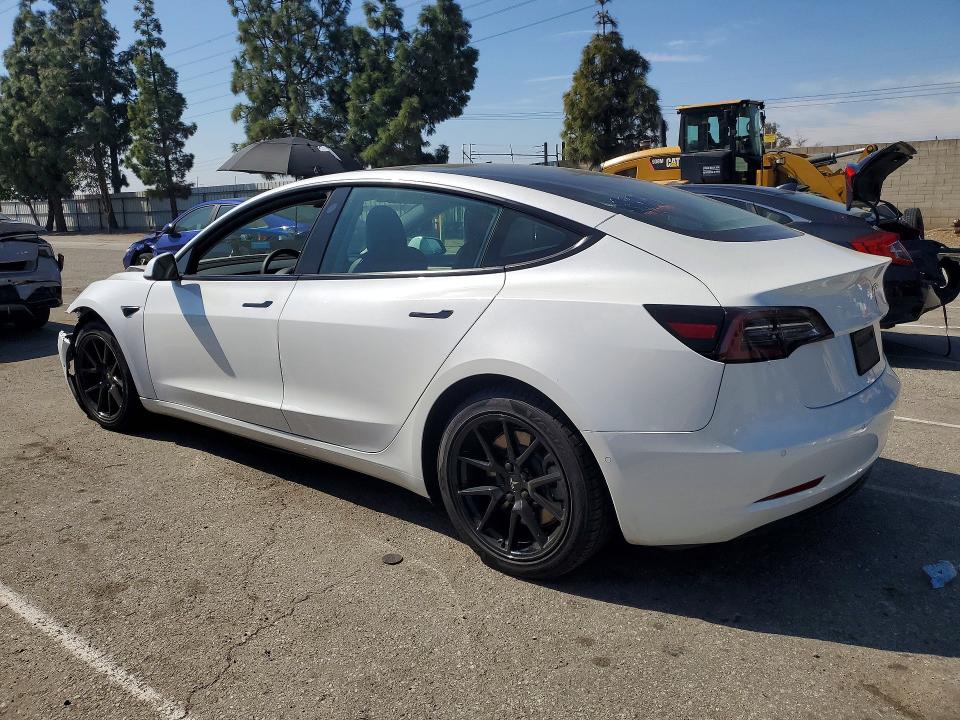 79483585 :رقم المزاد ، 5YJ3E1EBXNF222326 vin ، 2022 Tesla Model 3 مزاد بيع