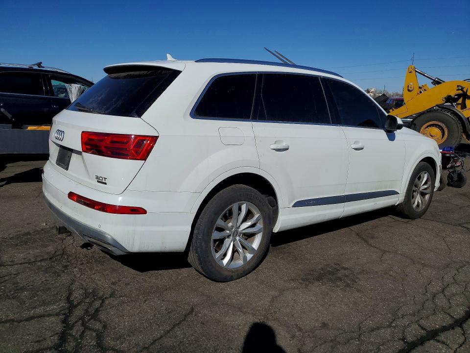 2017 Audi Q7 მანქანა იყიდება აუქციონზე, vin: WA1AAAF76HD006444, აუქციონის ნომერი: 45957296