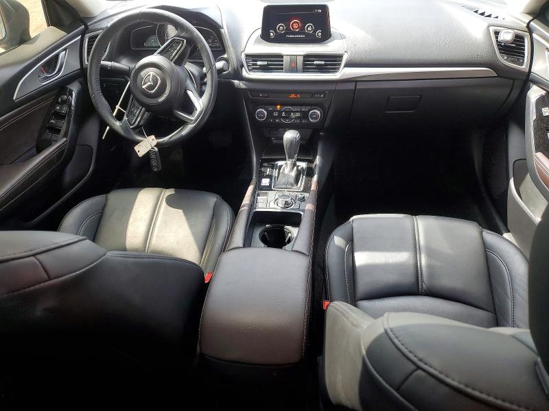 48013696 :رقم المزاد ، 3MZBN1V38JM271080 vin ، 2018 Mazda 3 مزاد بيع