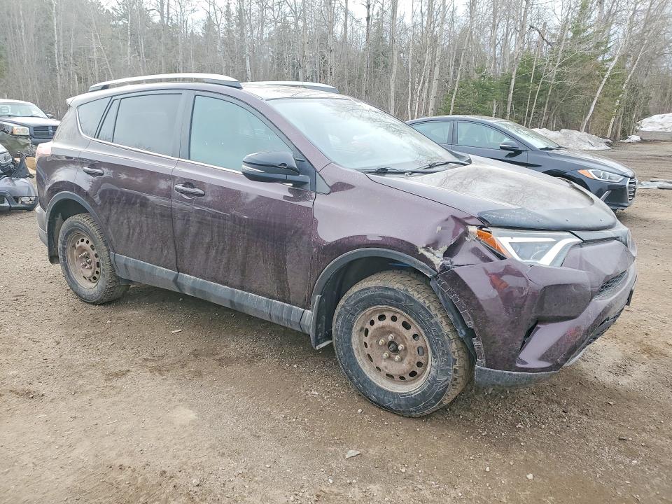 47299796 :رقم المزاد ، 2T3JFREV8JW760850 vin ، 2018 Toyota Rav4 مزاد بيع