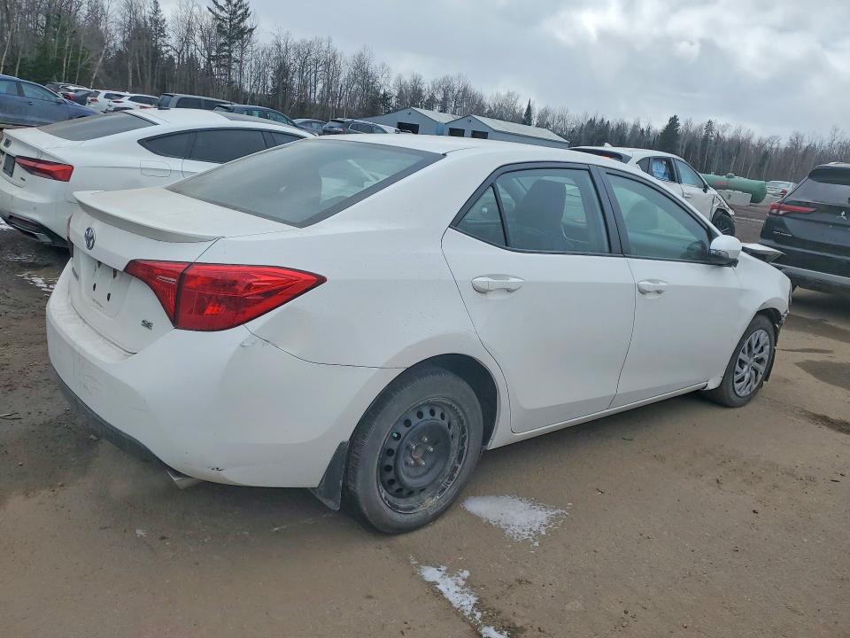45636976 :رقم المزاد ، 2T1BURHE8JC982837 vin ، 2018 Toyota Corolla مزاد بيع