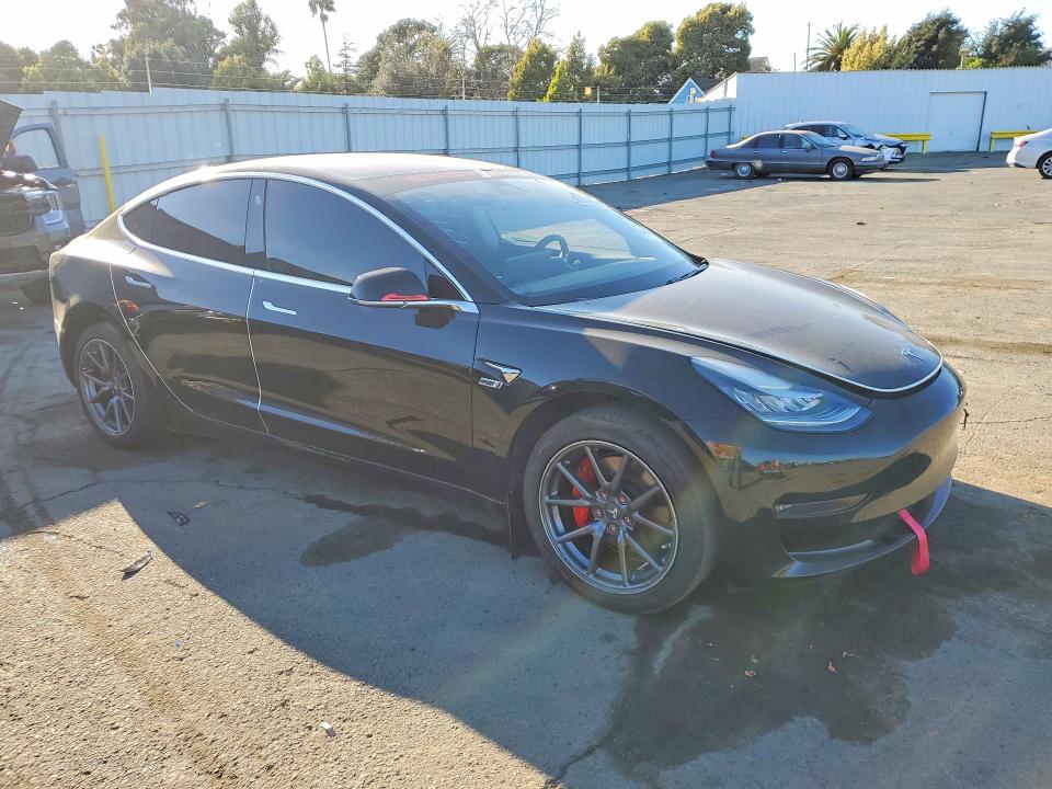 Продаж на аукціоні авто 2018 Tesla Model 3, vin: 5YJ3E1EA9JF025441, номер лоту: 45654406