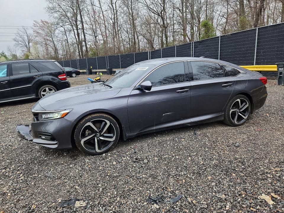 47449656 :رقم المزاد ، 1HGCV1F34JA191473 vin ، 2018 Honda Accord مزاد بيع