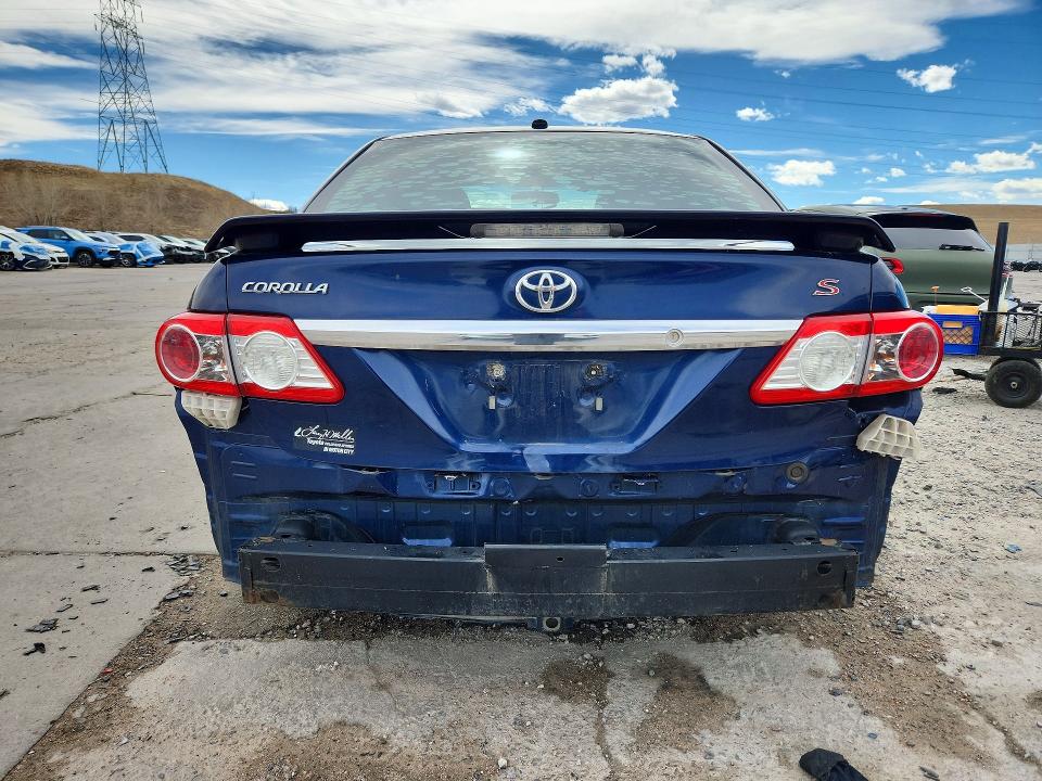 2013 Toyota Corolla მანქანა იყიდება აუქციონზე, vin: 5YFBU4EE7DP097556, აუქციონის ნომერი: 45642356