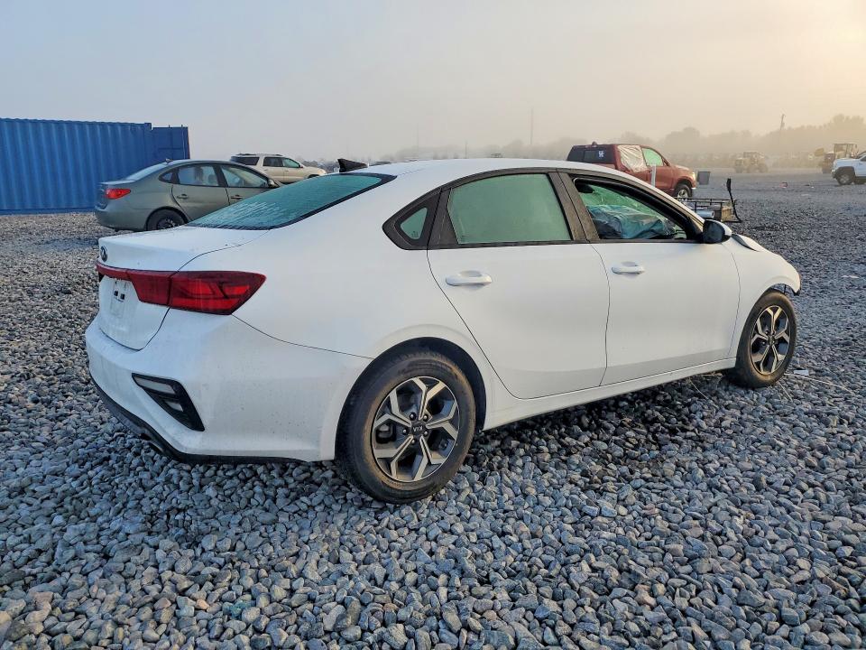 Продажа на аукционе авто 2021 Kia Forte, vin: 3KPF24AD3ME282144, номер лота: 42006476