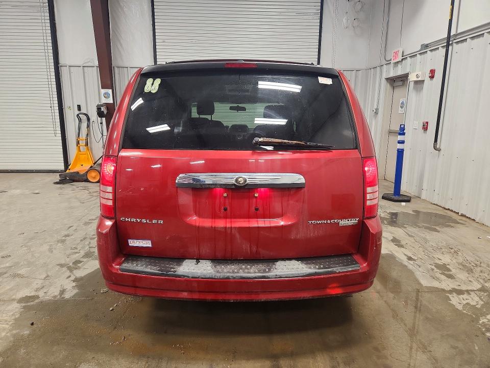 41649596 :رقم المزاد ، 2A4RR5D1XAR204240 vin ، 2010 Chrysler Town & Country مزاد بيع