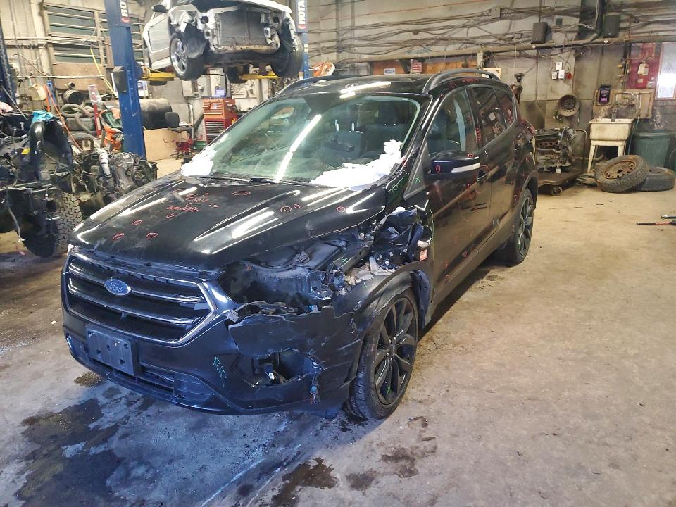 78076805 :رقم المزاد ، 1FMCU9J93JUC21021 vin ، 2018 Ford Escape مزاد بيع