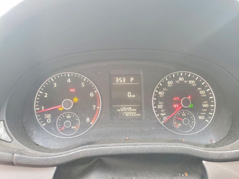 2013 Volkswagen Passat მანქანა იყიდება აუქციონზე, vin: 1VWAP7A33DC136531, აუქციონის ნომერი: 41586426