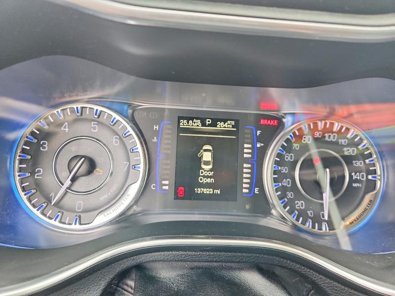 79900495 :رقم المزاد ، 1C3CCCAB0GN120081 vin ، 2016 Chrysler 200 مزاد بيع