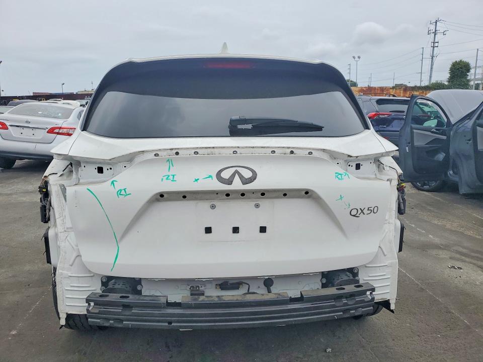 47373476 :رقم المزاد ، 3PCAJ5M19LF103456 vin ، 2020 Infiniti Qx50 مزاد بيع