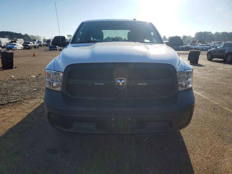 47031006 :رقم المزاد ، 3C6RR6KGXPG656374 vin ، 2023 Ram 1500 Classic مزاد بيع