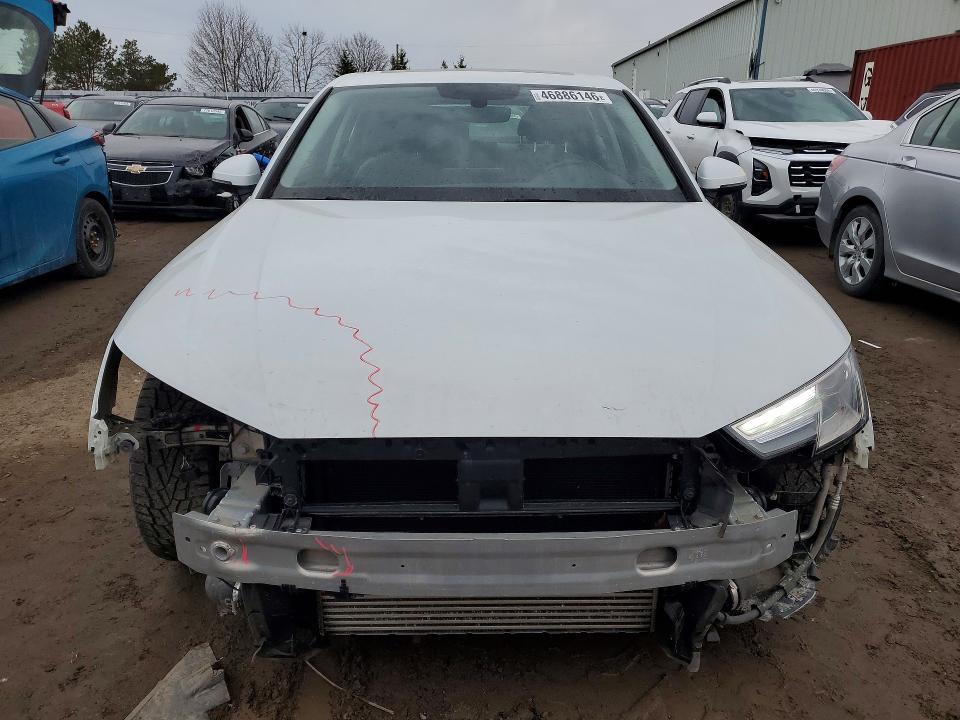 Продажа на аукционе авто 2018 Audi A4, vin: WAUANAF44JN018430, номер лота: 46886146