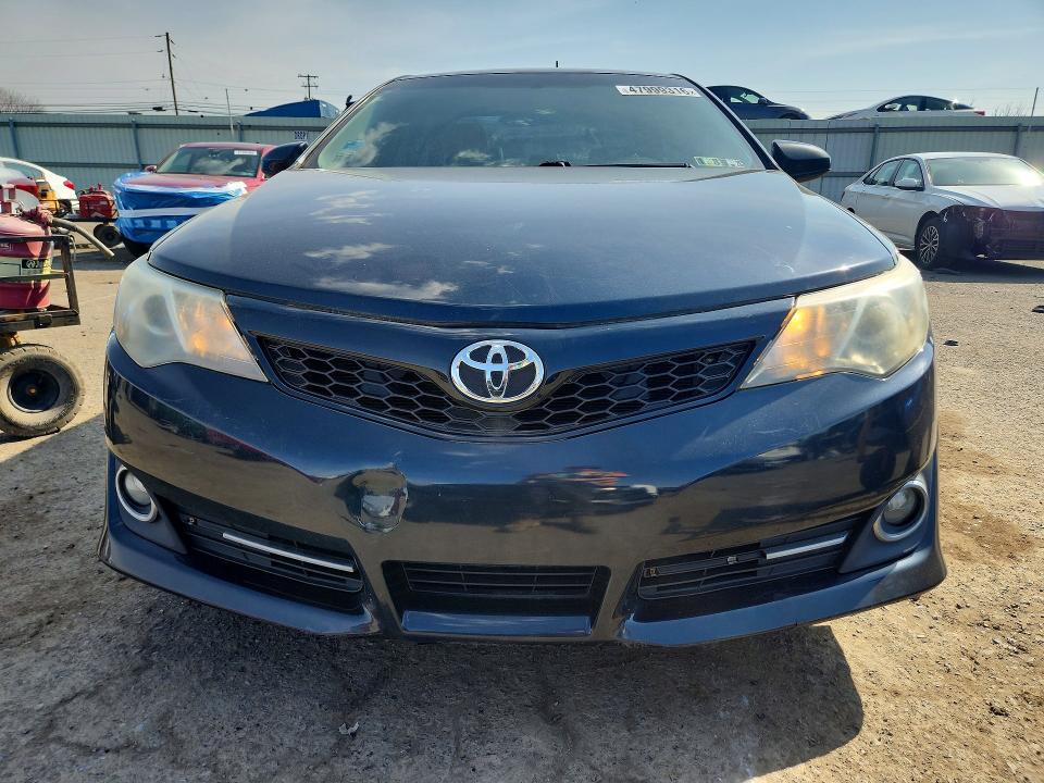 2013 Toyota Camry მანქანა იყიდება აუქციონზე, vin: 4T1BF1FK8DU286888, აუქციონის ნომერი: 47999316