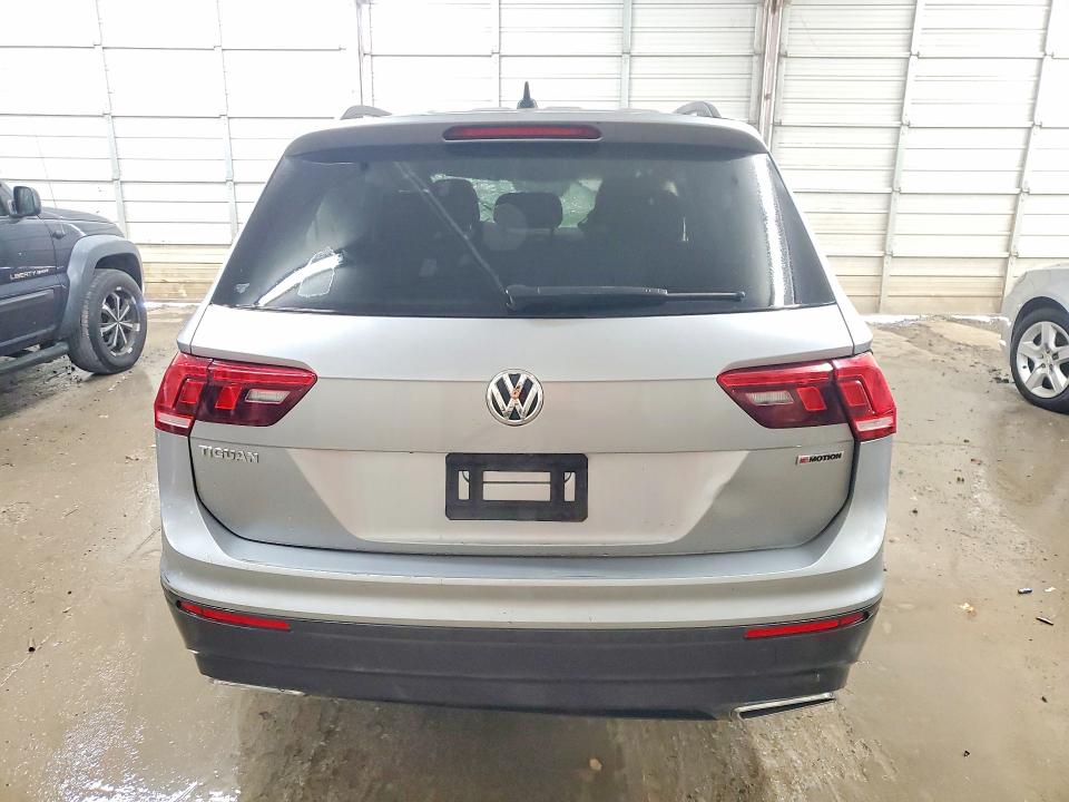 47217436 :رقم المزاد ، 3VV0B7AX0MM112350 vin ، 2021 Volkswagen Tiguan مزاد بيع