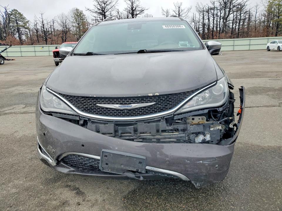 Продажа на аукционе авто 2017 Chrysler Pacifica, vin: 2C4RC1GG6HR614530, номер лота: 46950306
