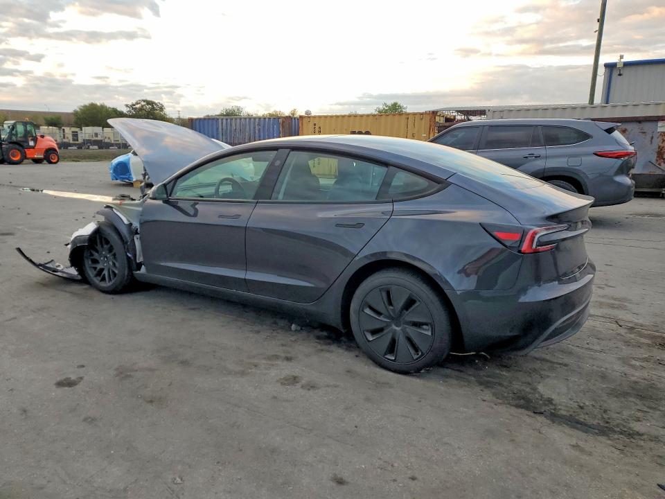 2025 Tesla Model 3 მანქანა იყიდება აუქციონზე, vin: 5YJ3E1EA2SF986335, აუქციონის ნომერი: 45467116