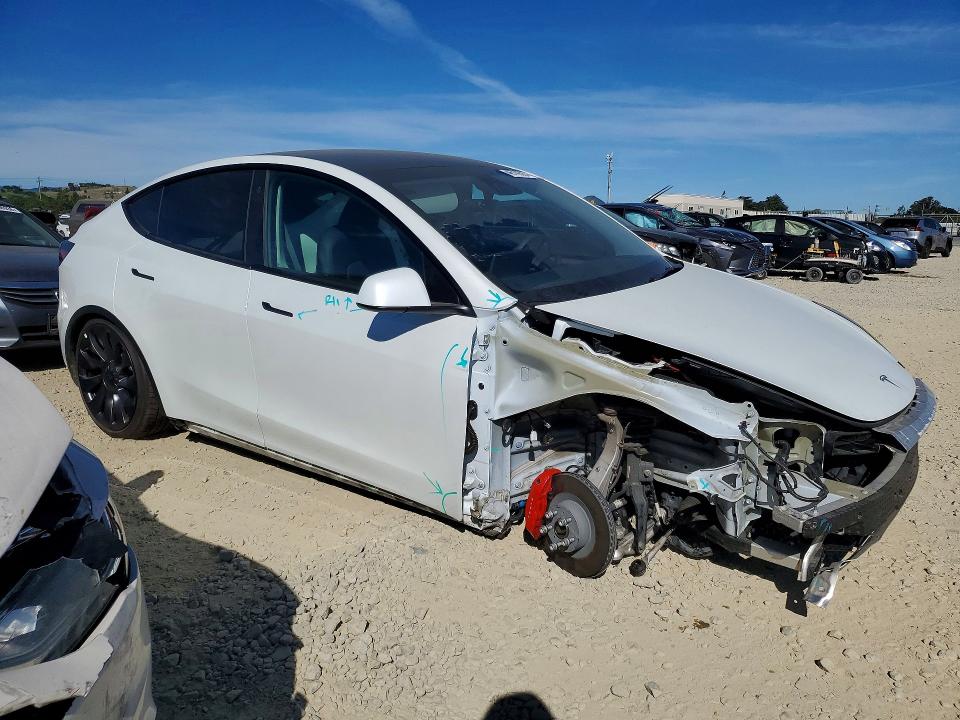 46769326 :رقم المزاد ، 7SAYGDEF3PF707529 vin ، 2023 Tesla Model Y مزاد بيع