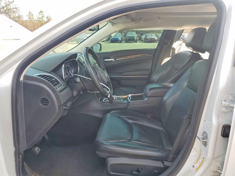 Продажа на аукционе авто 2016 Chrysler 300c, vin: 2C3CCAEG2GH230231, номер лота: 45612426