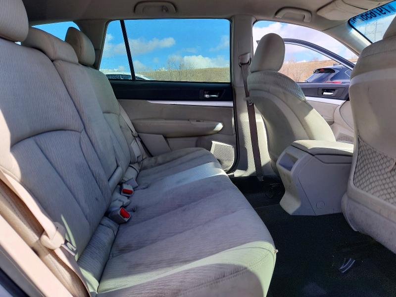 79765525 :رقم المزاد ، 4S4BRCAC0A1320189 vin ، 2010 Subaru Outback مزاد بيع